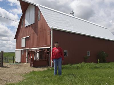 Local man restores nearly 100-year old barn in area | Local News