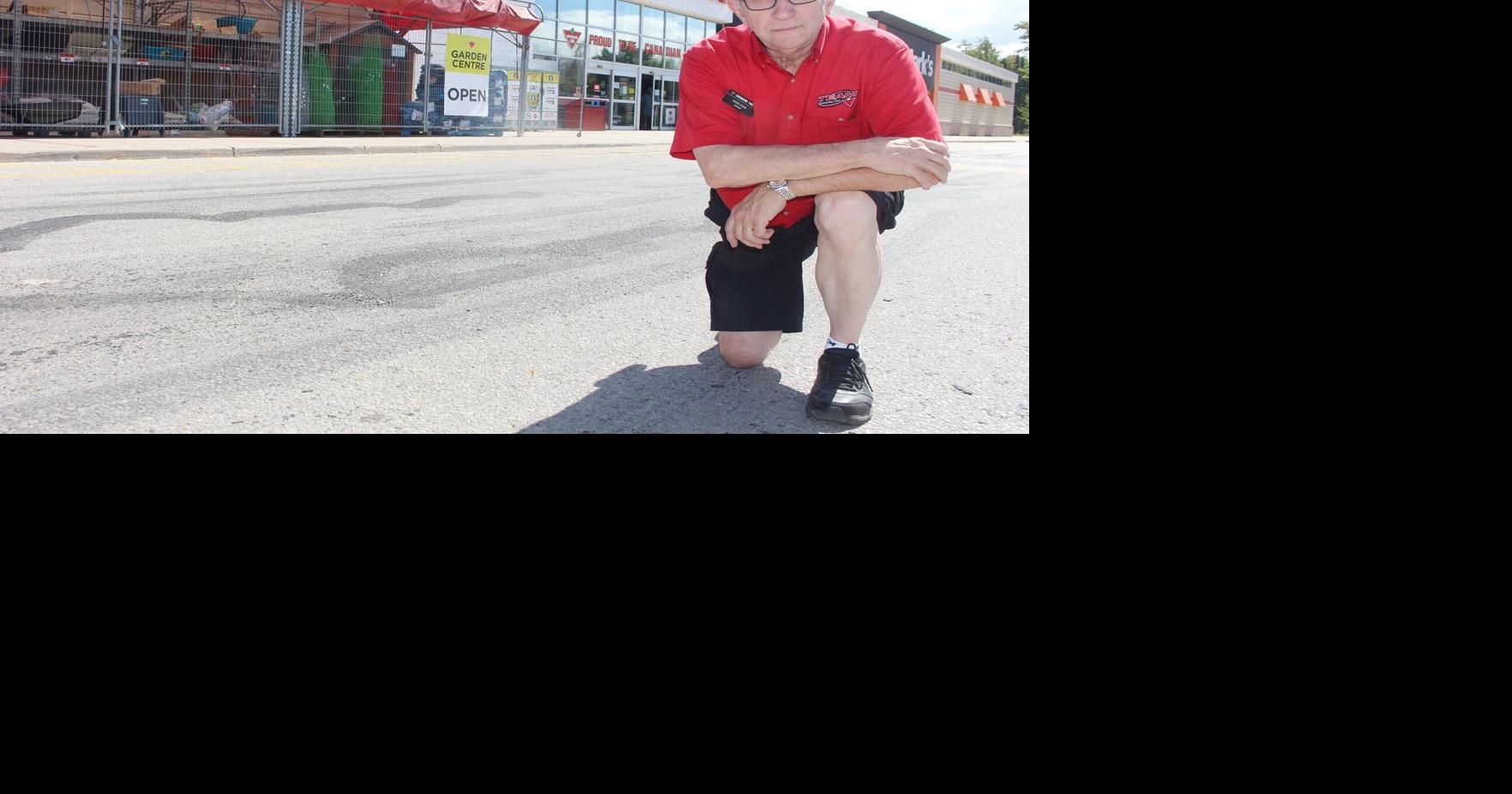 Wasaga Beach mayoral candidates weigh in on H2Oi car rally