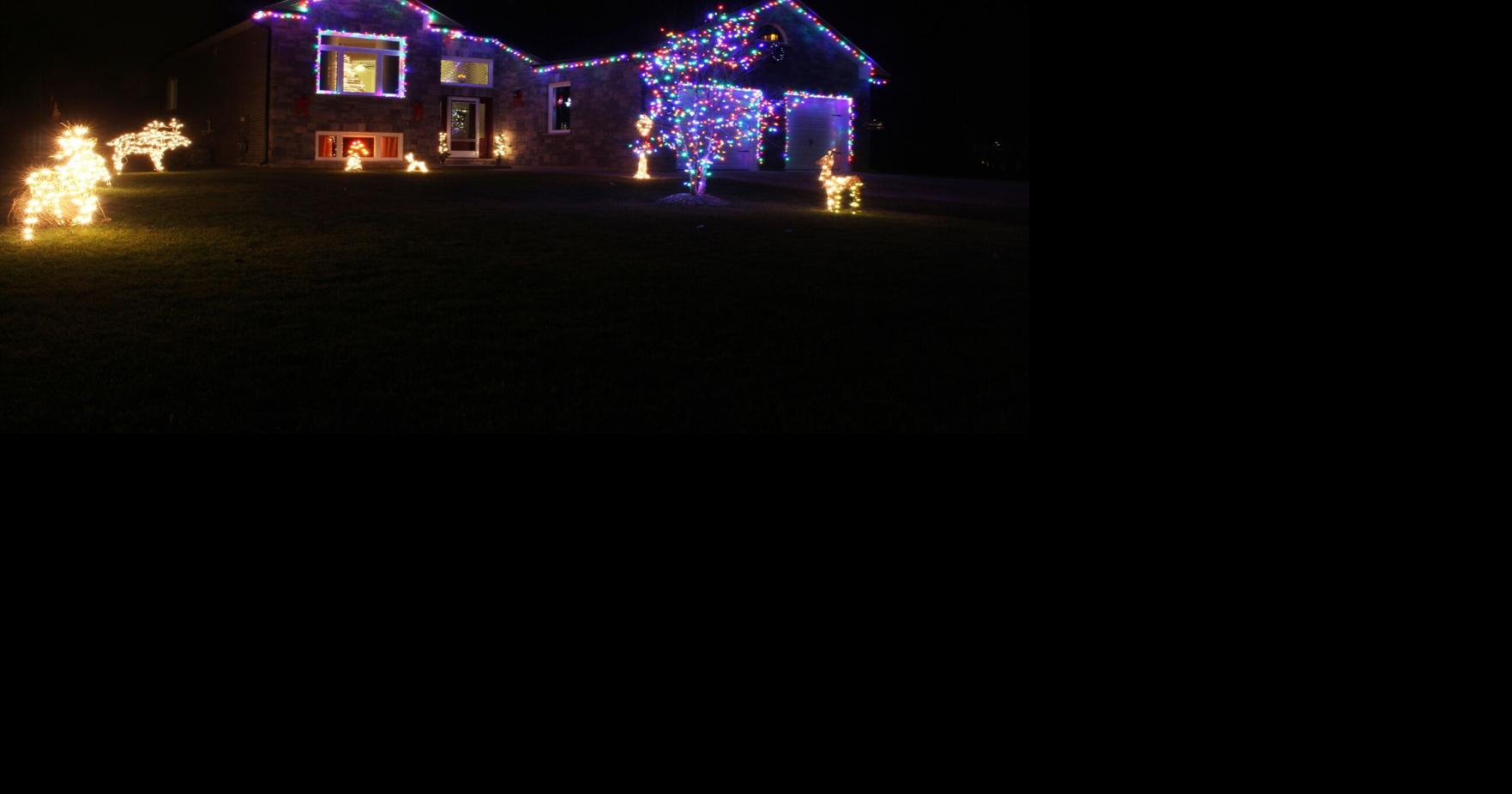 Pick the best Christmas light display in Wasaga Beach