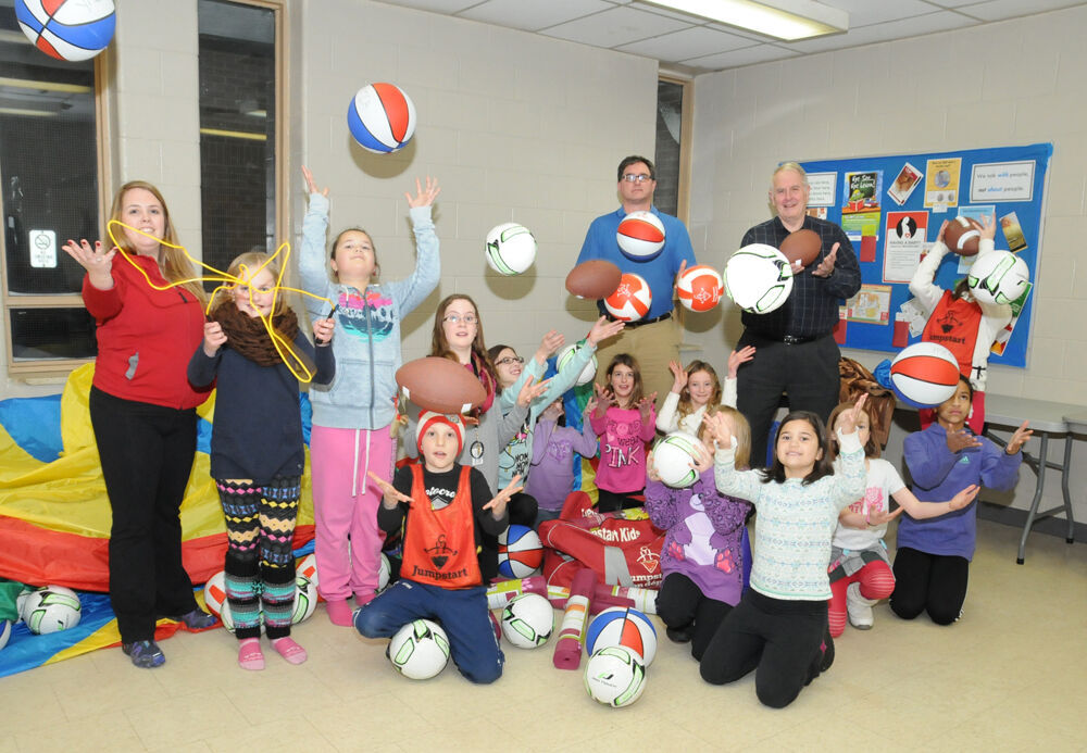 Canadian Tire Jump Start gives to Barrie YMCA