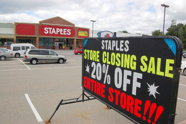 Staples celebrates store's grand re-opening in south Barrie - Barrie News