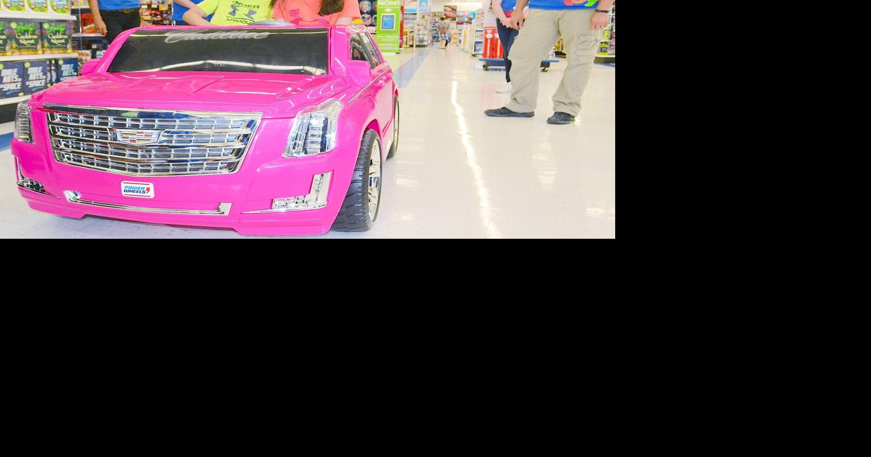 Barrie Toys R Us gives girl new toy car