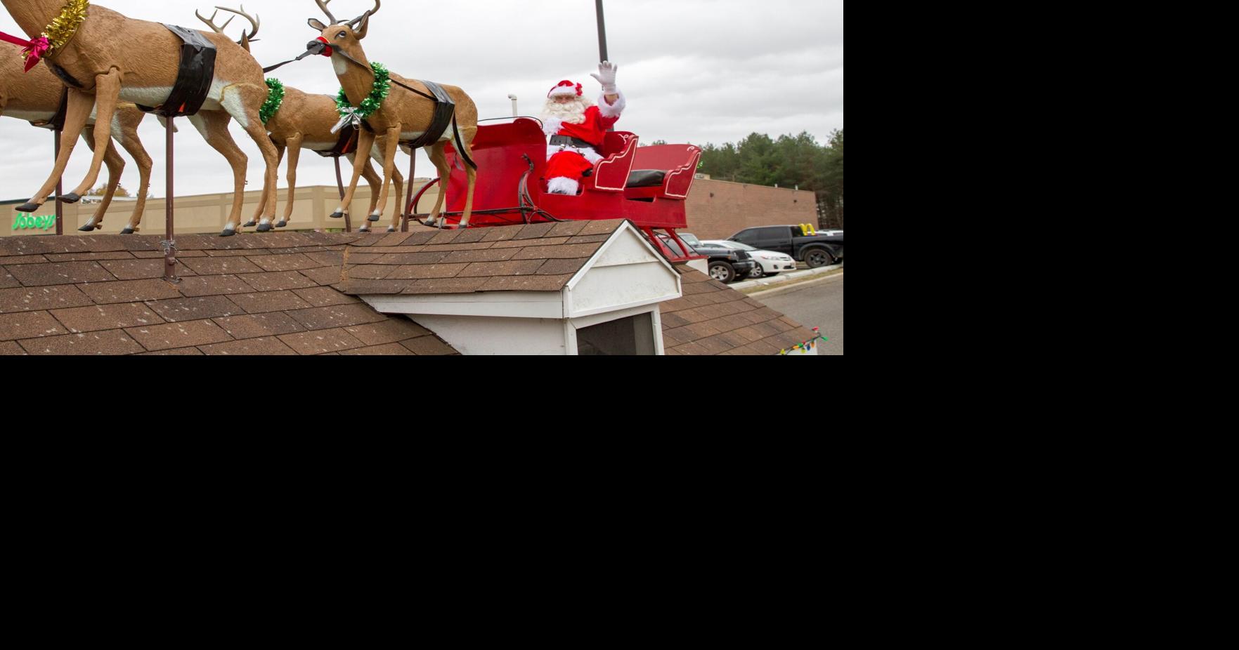 Santa Claus stops in Angus