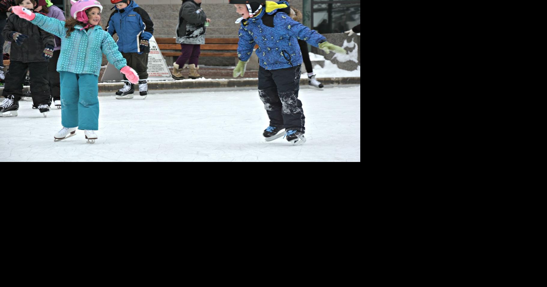 Barrie's Centennial Park community ice rink now open
