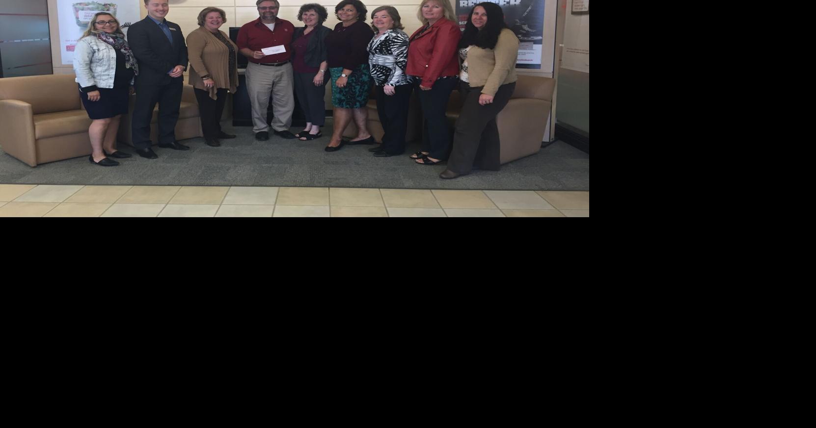 Collingwood's Scotiabank supports food bank