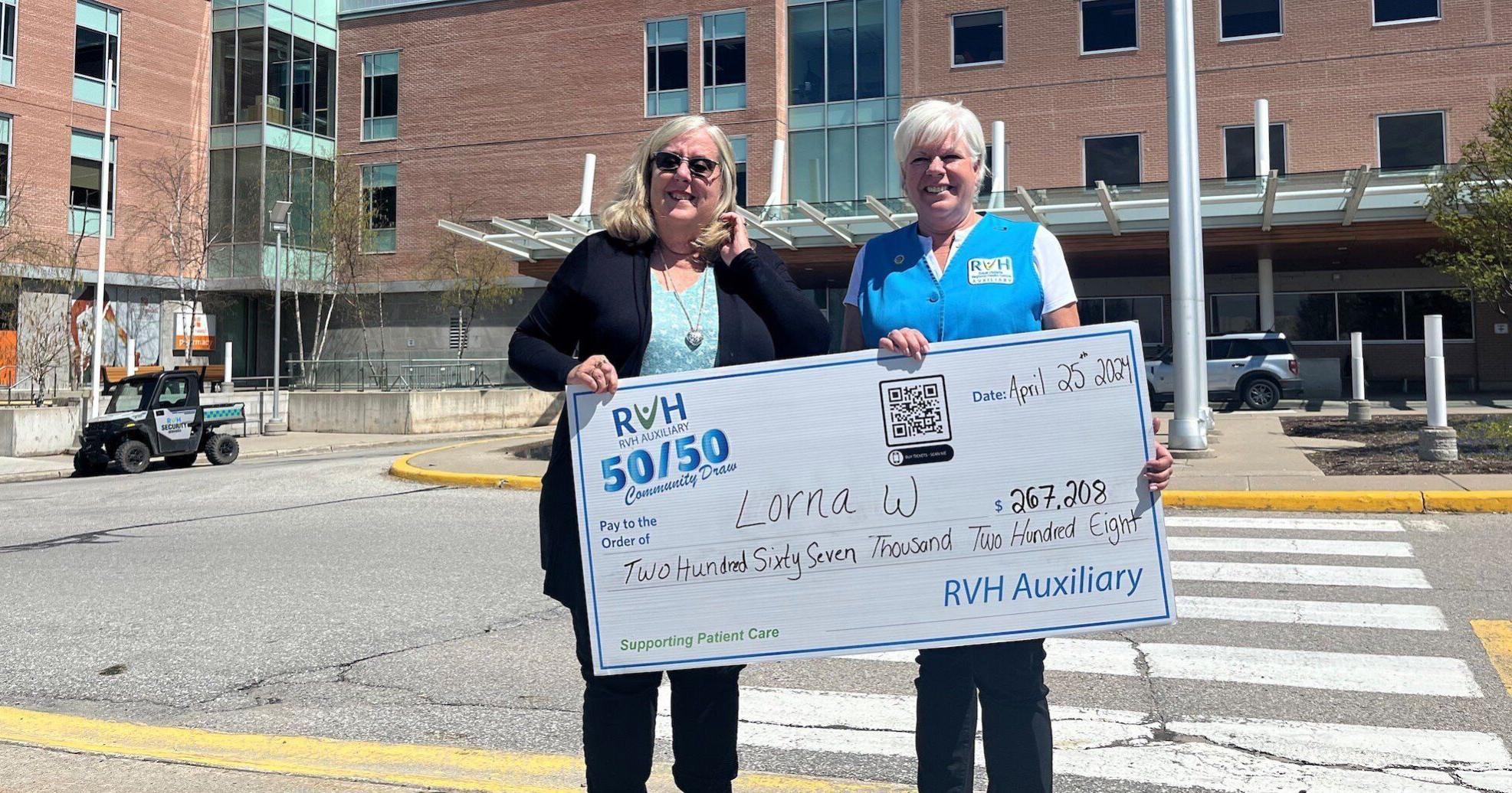 Barrie woman rakes in over $267k in RVH 50/50 draw - Vimarsana News