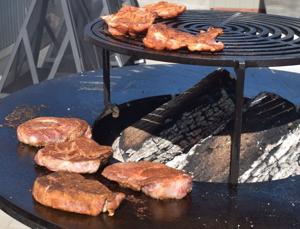 Sizzling deals and cool treats: Here’s how you can host a barbecue in Barrie on a budget