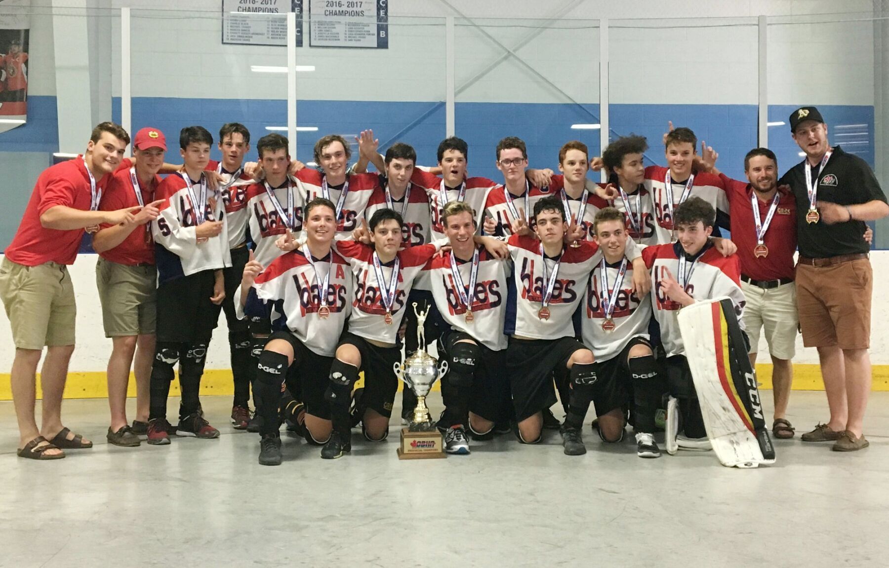 Penetang-Midland ball hockey teams win five provincial championships