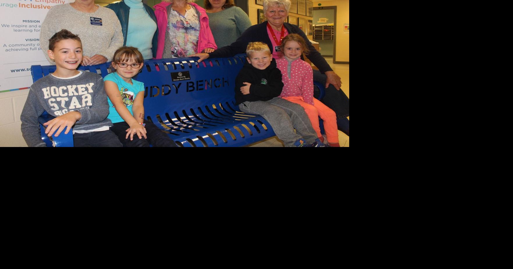 Wasaga Beach students have a bench to make buddies