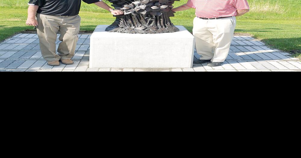 New statues installed in waterfront park