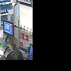 Suspected camera thief caught on camera in Innisfil store