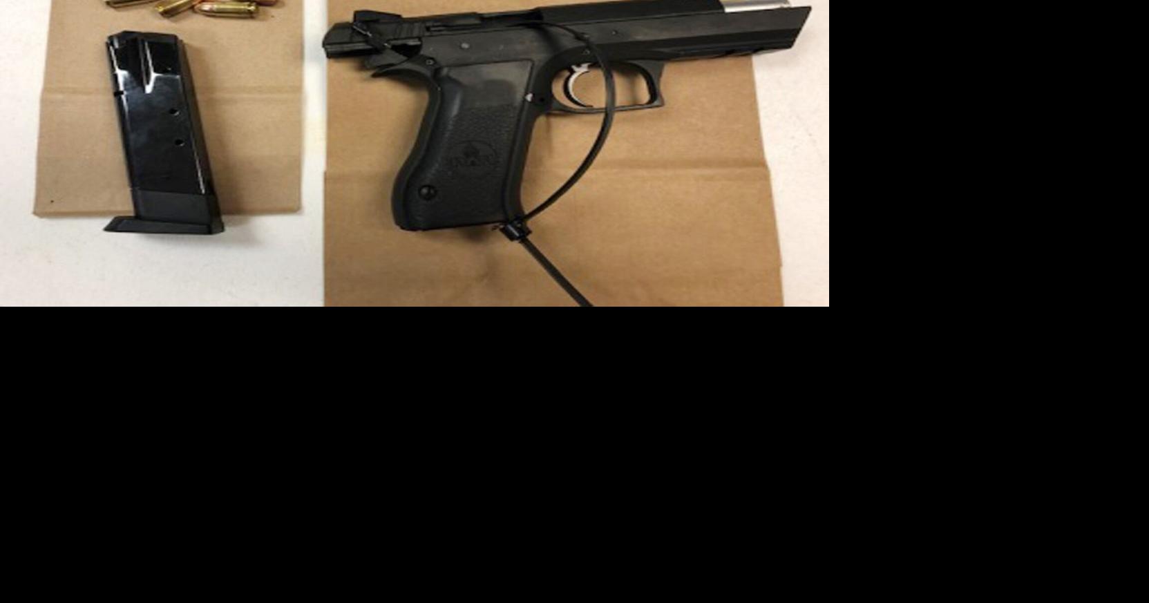 Cocaine and loaded gun seized in Orillia traffic stop