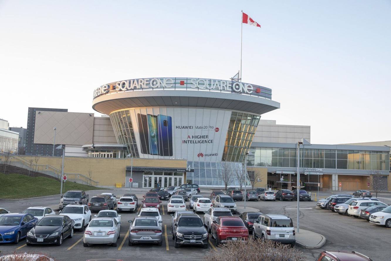 What major malls in Ontario are open Civic Holiday Monday?