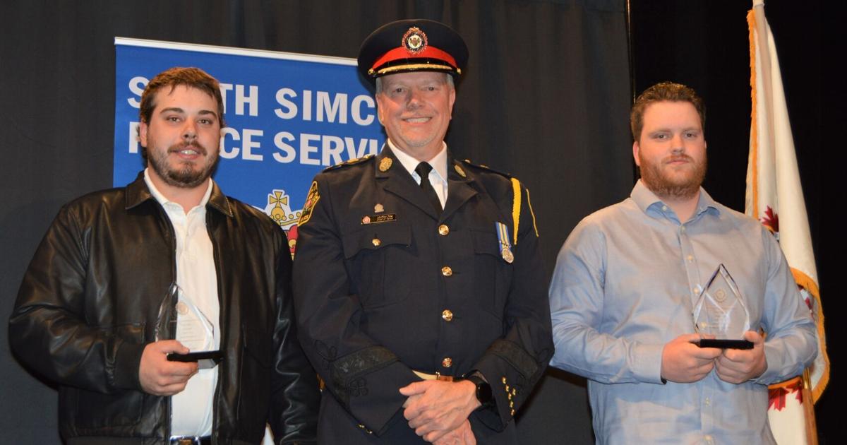 South Simcoe Police Service presents service recognition awards