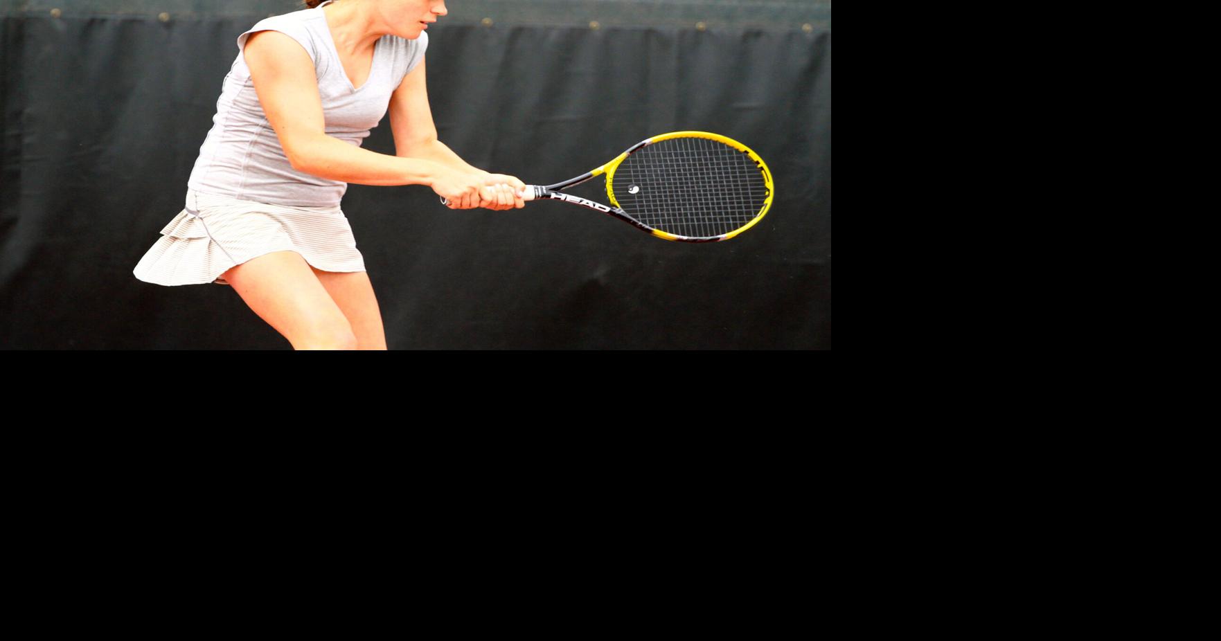 Alliston tennis player signs NCAA contract