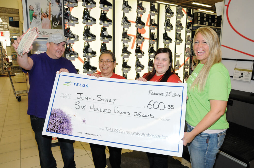 Telus gives to Jump Start in Barrie