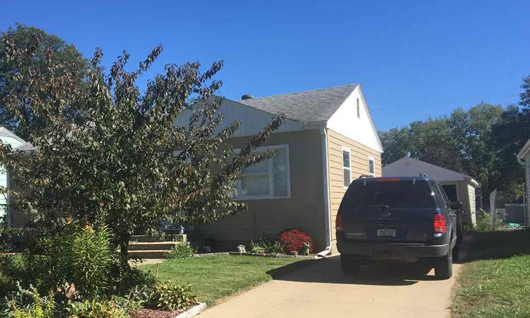 4116 Adams St, Leeds - $115,000