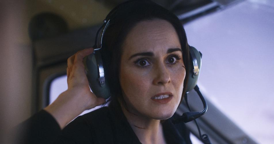 Mel Gibson's 'Flight Risk' relies too much on autopilot
