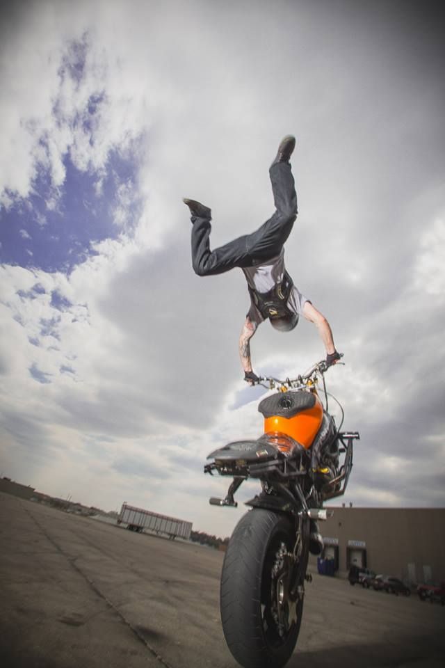 deranged freestyle motorcycle stunt show
