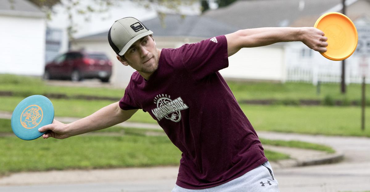 Morningside May term disc golf class
