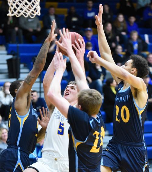 Briar Cliff S Jay Wolfe Is At The Top Of His Game College