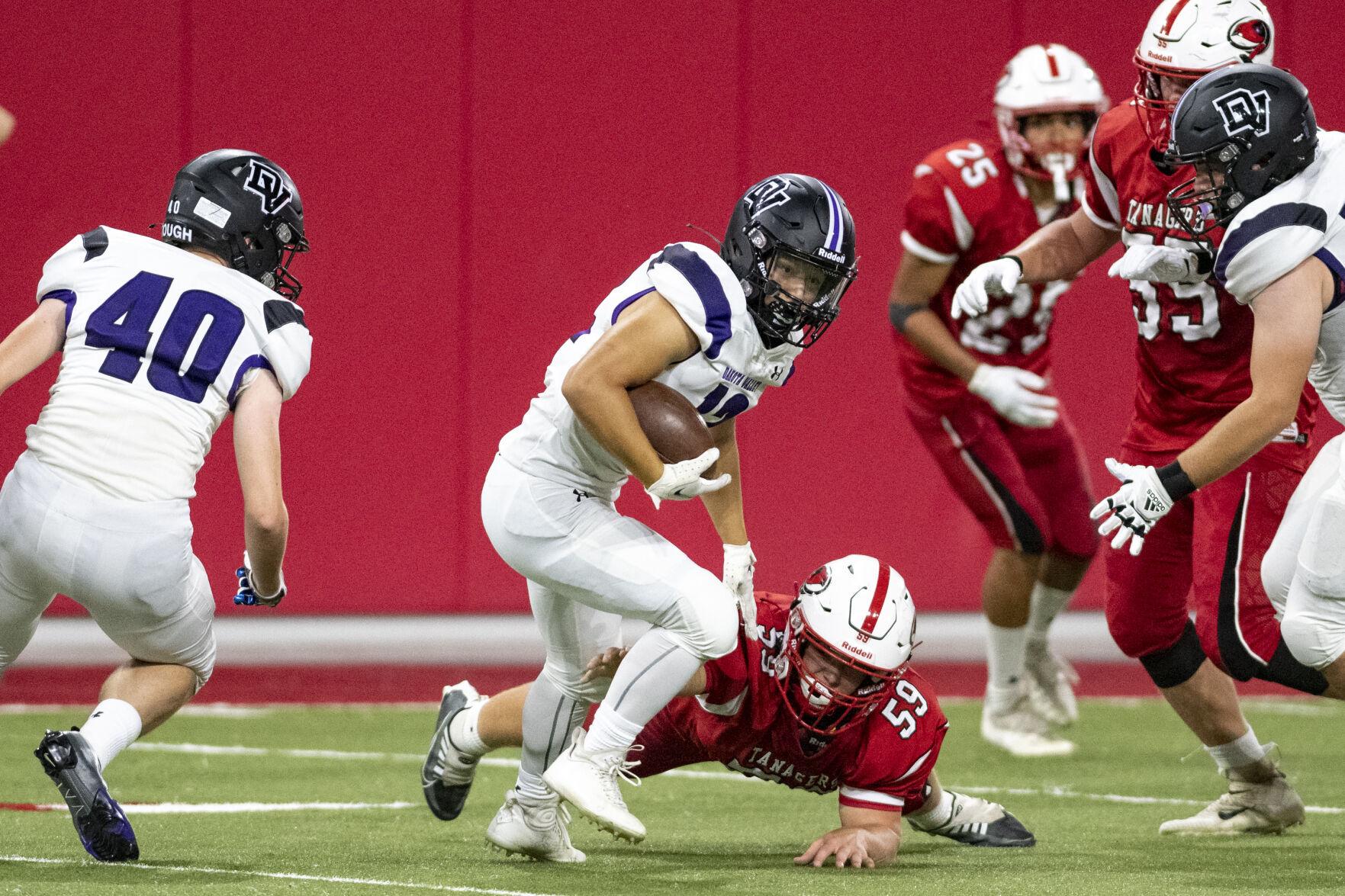 Dakota Valley football outlasts Vermillion for season opening win
