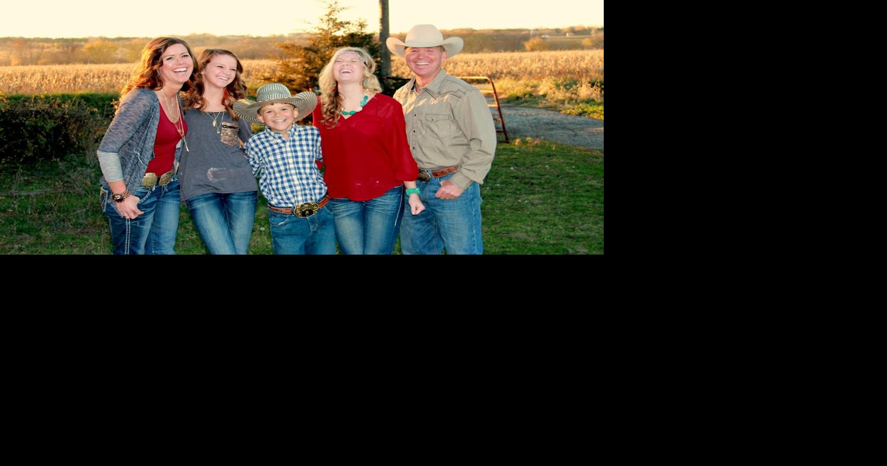 Lifelong cowboy gets a kick out of rodeo trade