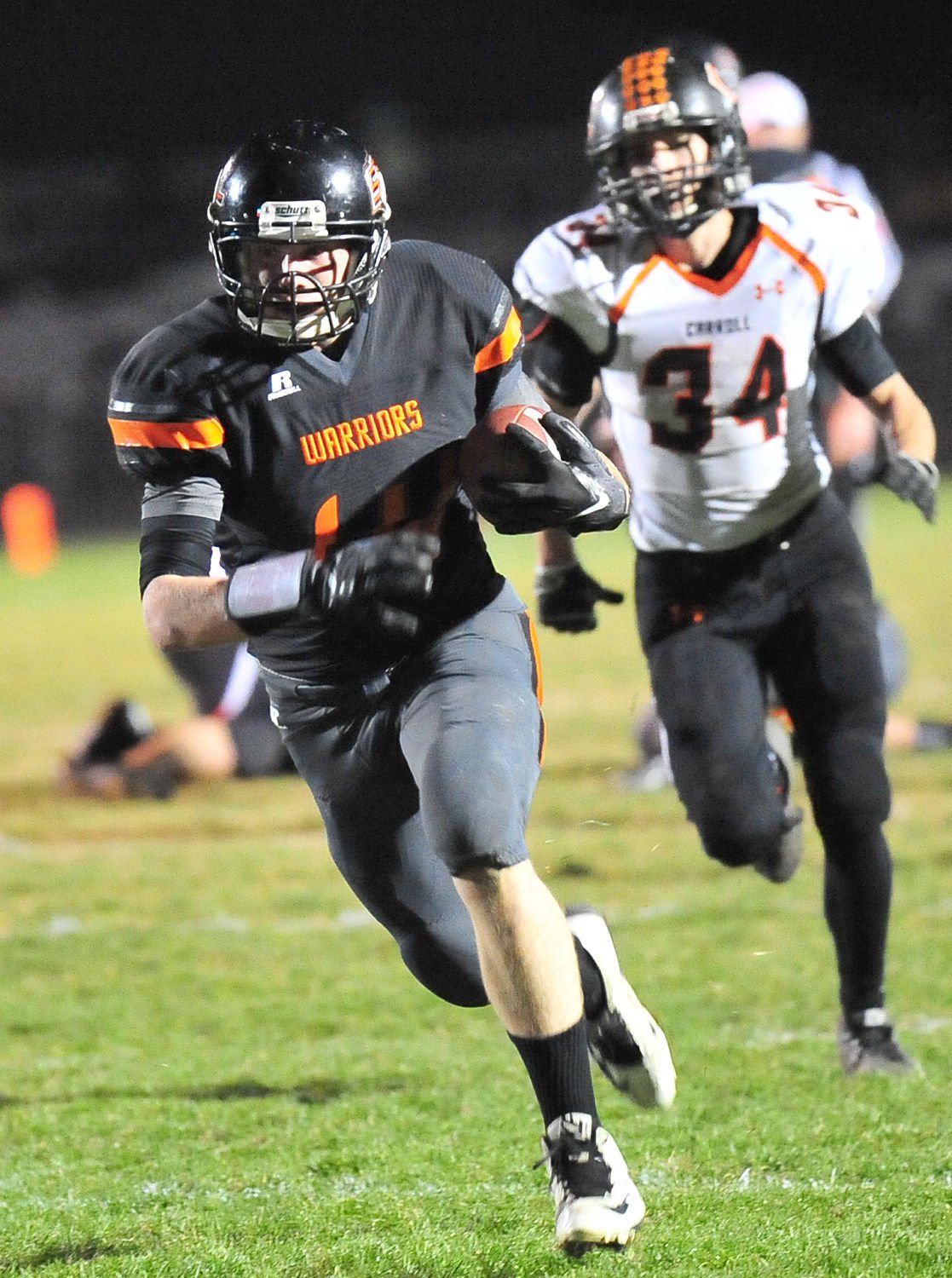 Warriors storm back from early deficit to down Carroll | Football ...