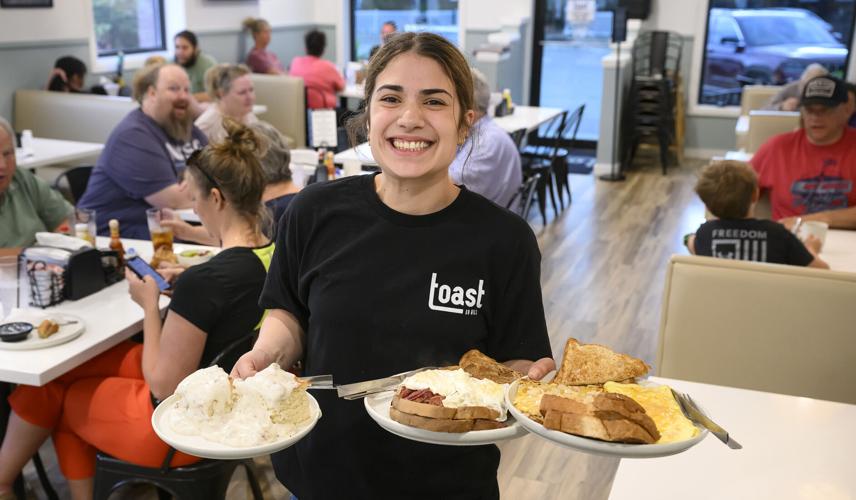 Food Toast on Hill