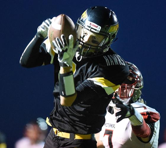 Hinton holds off Westerners