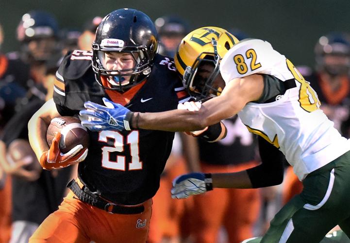 Football Des Moines Hoover at Sioux City East