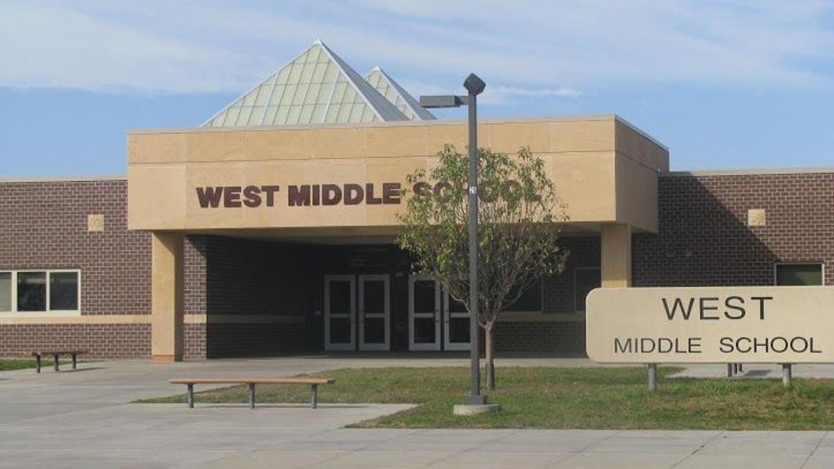 Consultant Study Into Reported Problems At West Middle School Now Completed State And Regional Siouxcityjournal Com 2022 East Middle School 8th Grade Graduation Sioux City, Ia