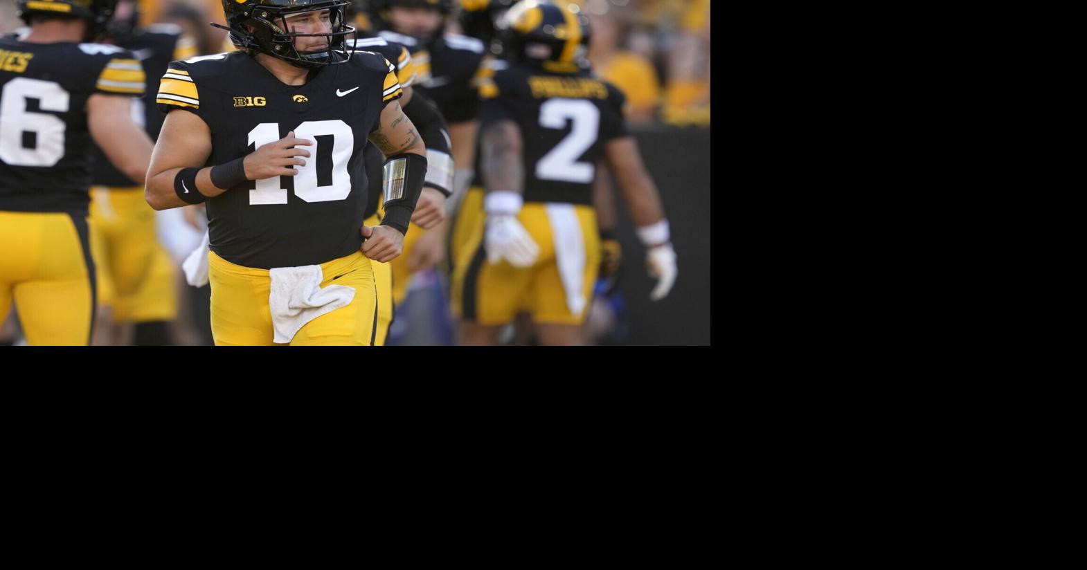 The latest on Iowa’s quarterback competition: What impresses Iowa DB about Jeremy Hecklinkski