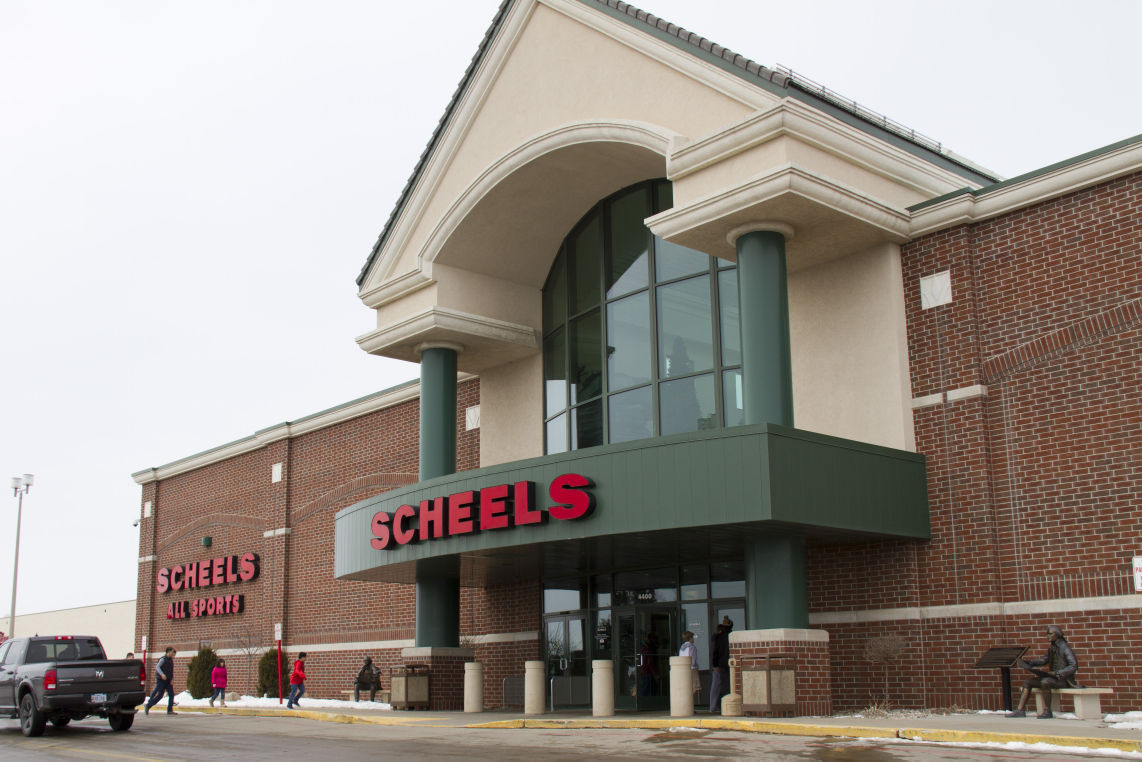 scheels apache mall hours