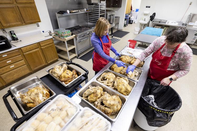 Siouxland Soup Kitchen volunteers prepare for Thanksgiving