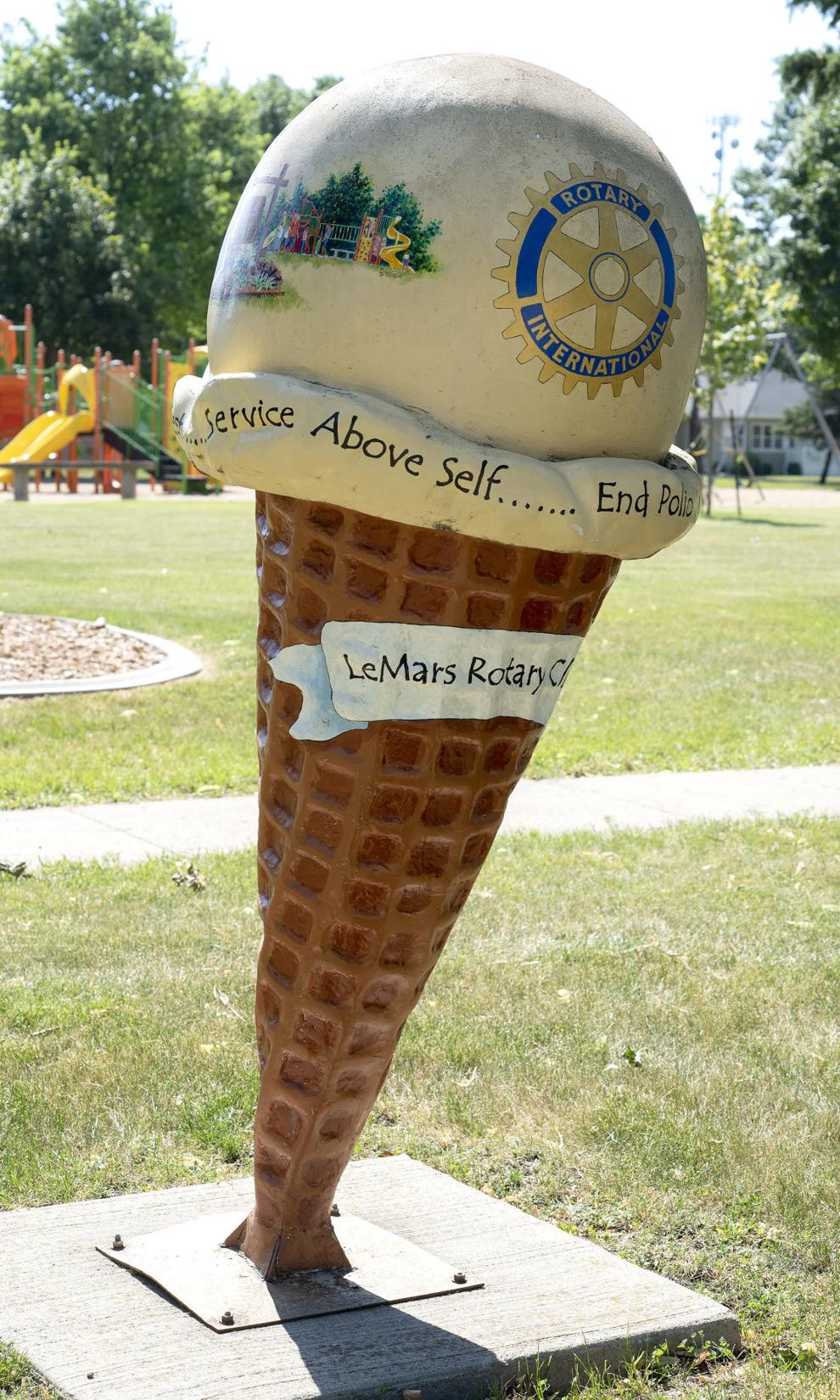 Le Mars' ice cream sculptures get a touchup