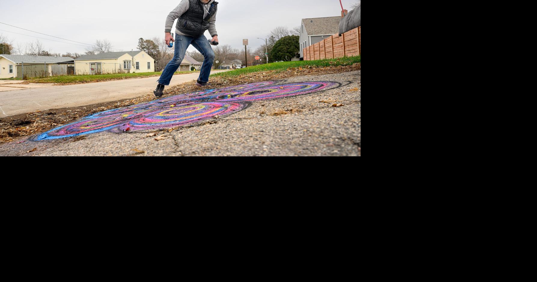 Flower power: Sioux City street art still blooming