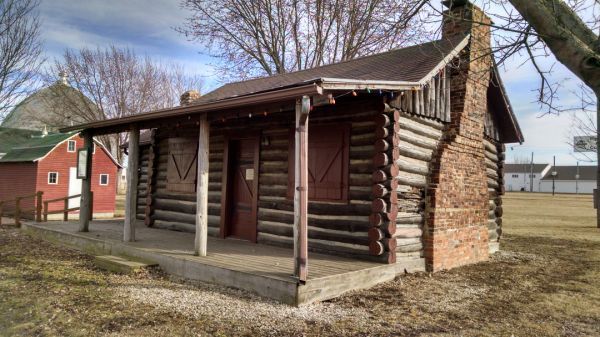 Century Old Log Cabin Will Be Saved Moved In Northwest Iowa