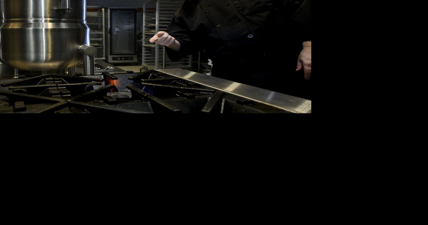 Two Sioux City chefs help 'settle' the gas stove vs. electric stove debate