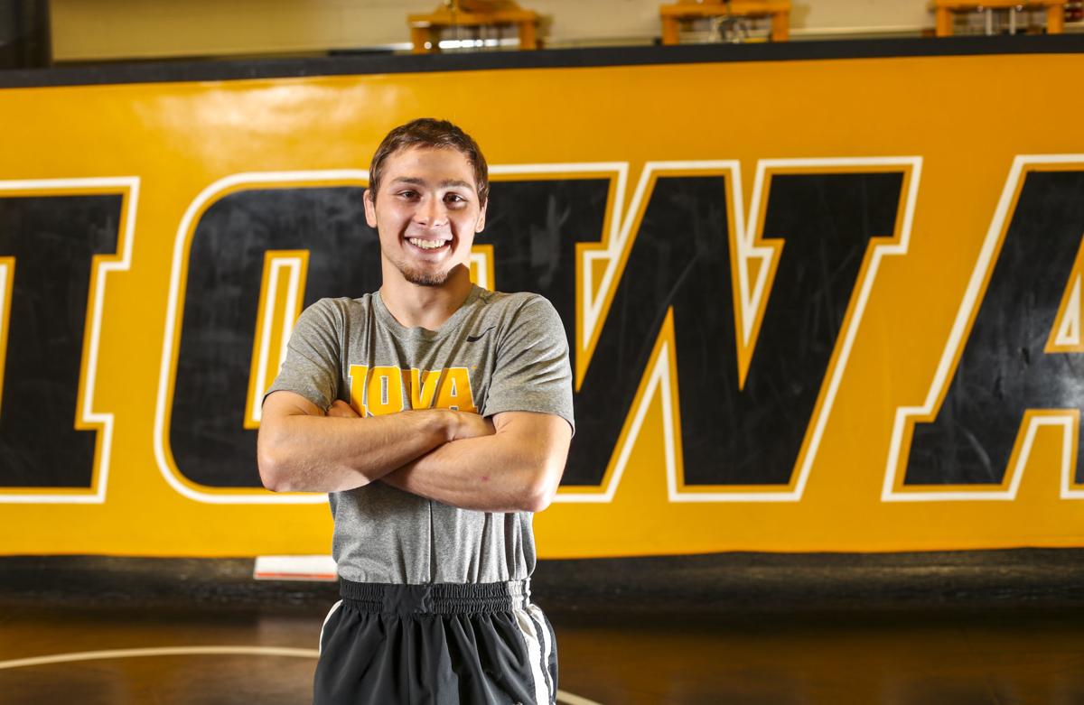 Iowa wrestler Spencer Lee looks to end difficult season with 2nd NCAA title
