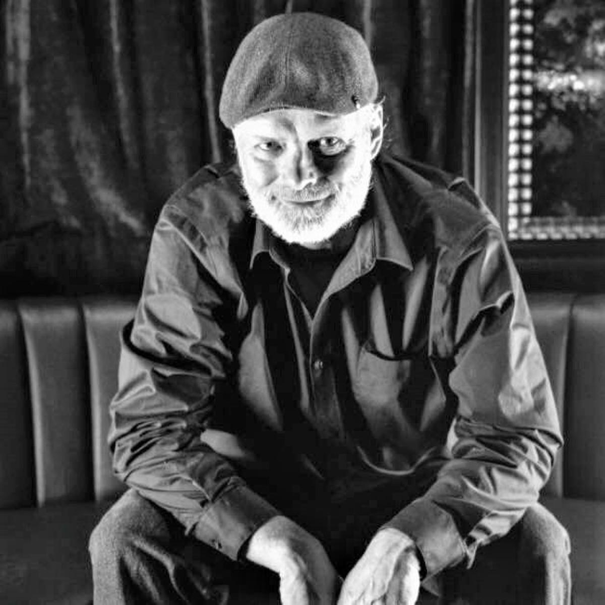 Sioux City Stand Up Garie Lewis Produces Youtube Content Weekender Theater Siouxcityjournal Com
