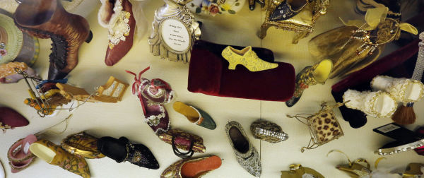 Classique Closet miniature shoe collection