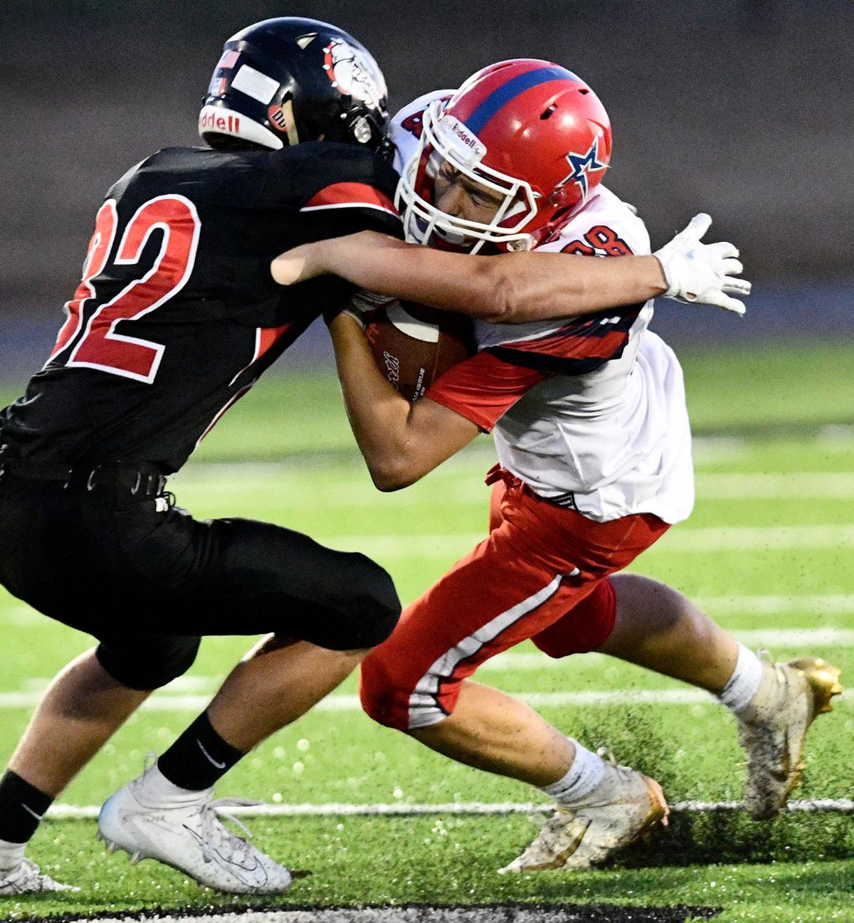 SIOUXLAND ATHLETE OF THE WEEK Le Mars receiver Aisea Toki rises to