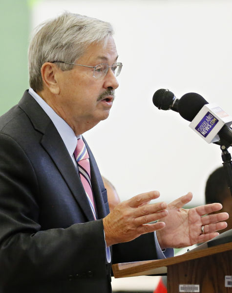 Gov. Branstad panel discussion on bullying at West High