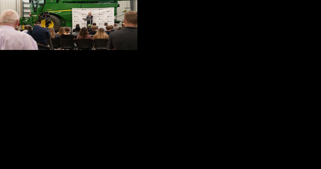 Dordt University named a John Deere Dealer Partner School with AgriVision Equipment