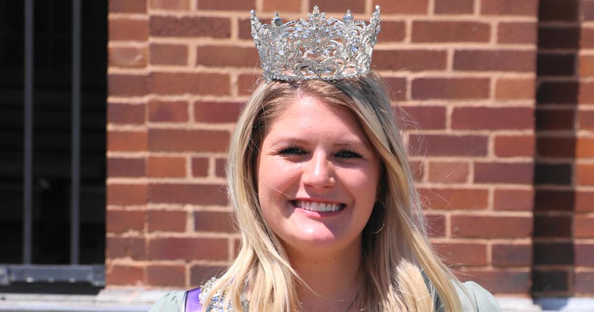 Iowa State Fair queen gets back to her roots at Plymouth County Fair