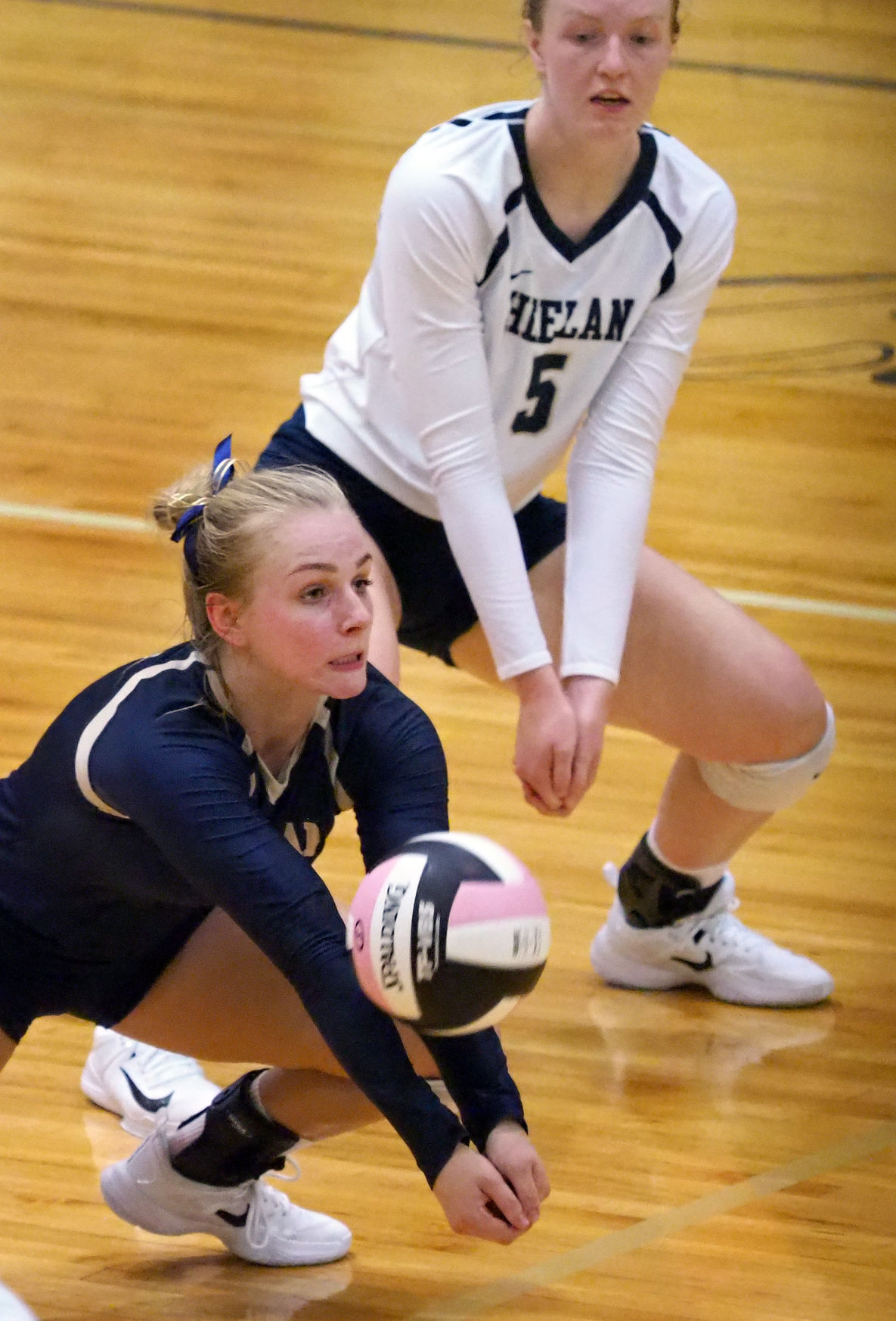 Council Bluffs Thomas Jefferson at Heelan volleyball