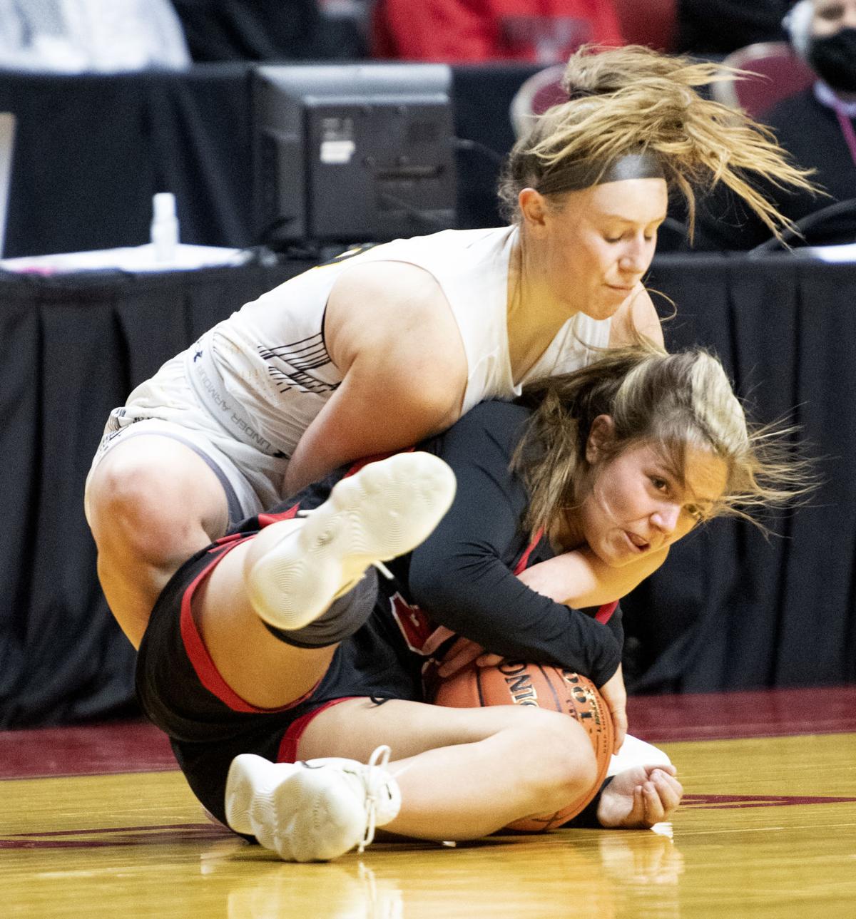 Cherokee vs Davenport Assumption girls state basketball