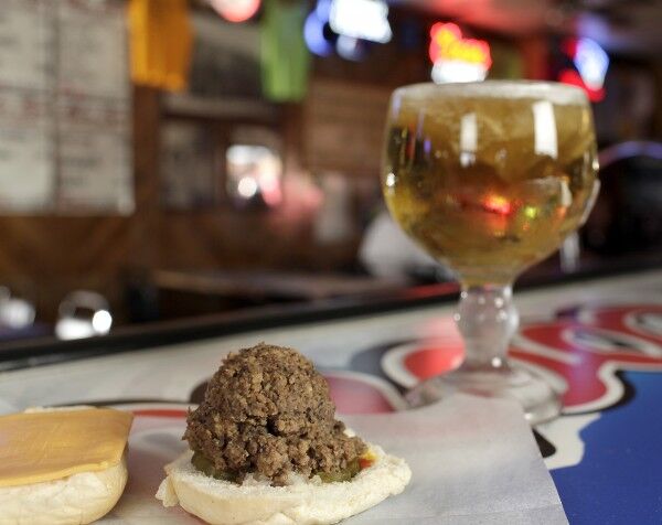 LOOSE MEAT/TAVERN: Miles Inn