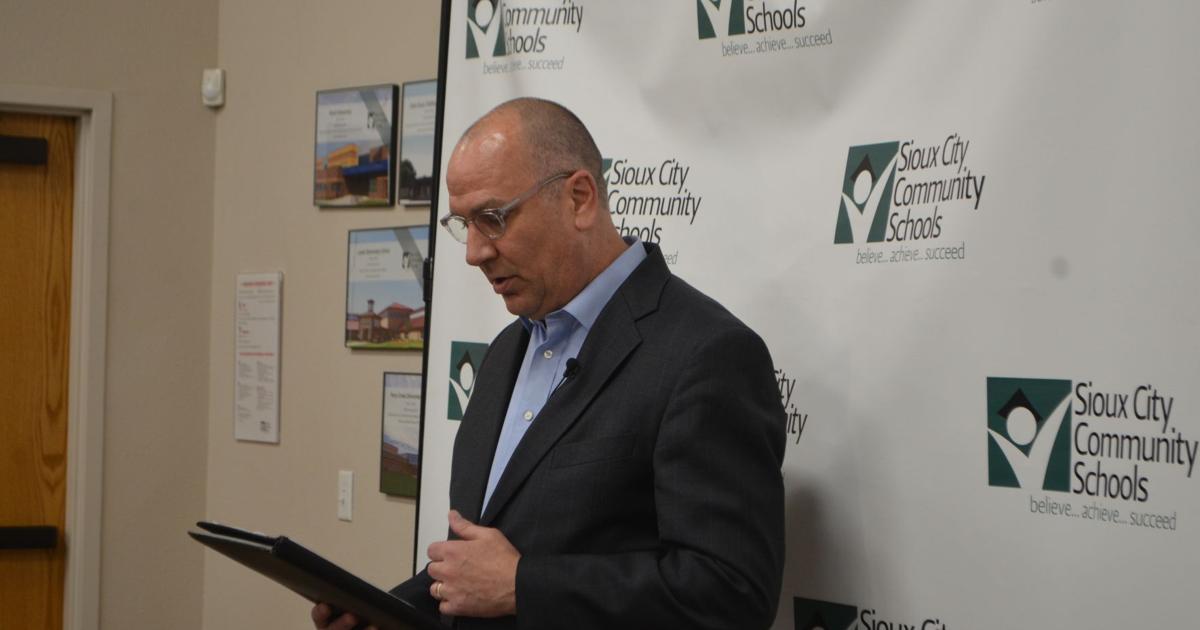 Sioux City schools will remain closed through academic year